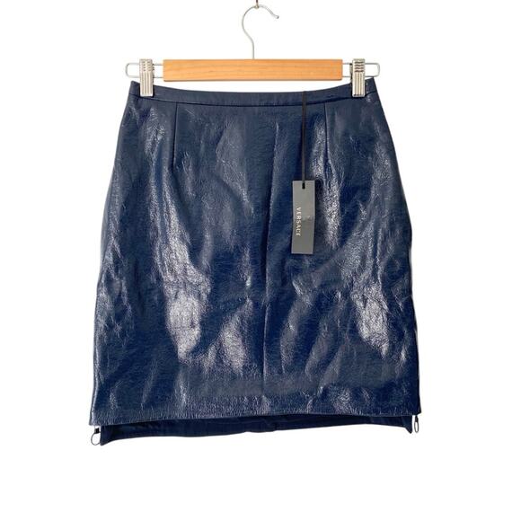 Versace NWTs Faux Leather Navy Blue Zipper Sides Mini Skirt size 4 Size 38 - Picture 1 of 11